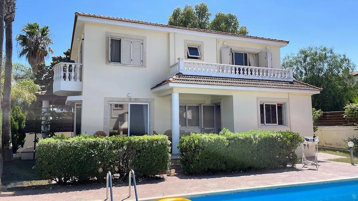 Seaside Villa 4Bdr, Large Pool Meneou